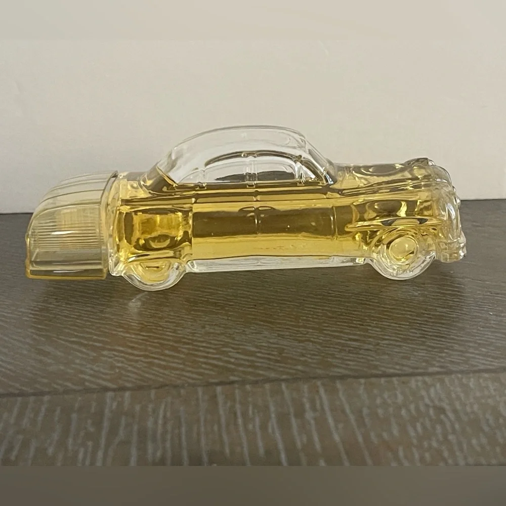 AVON 1949 LINCOLN COSMOPOLITAN DECANTER WITH MESMERIZE FOR MEN AFTER SHAVE - Picture 6 of 9